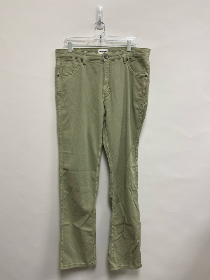 NWT Wrangler Size 34 Pale Green Men&