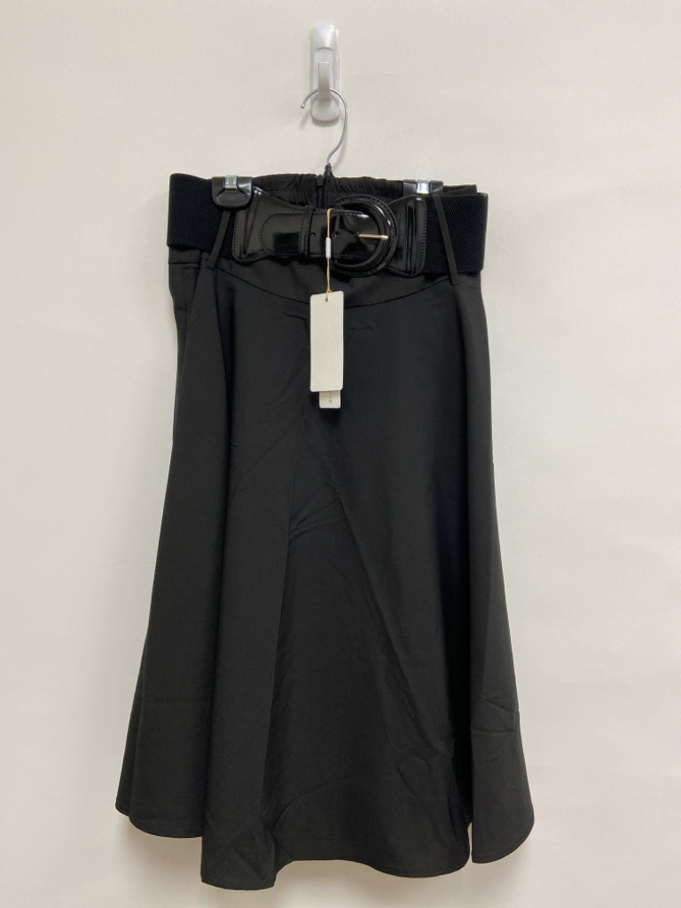NWT Size M Black Ladies Skirt