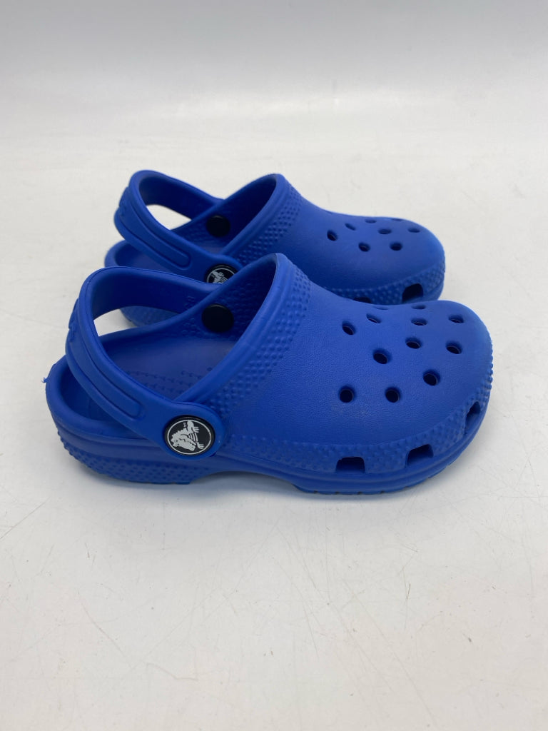 Crocs SIZE 8 Blue Boy&