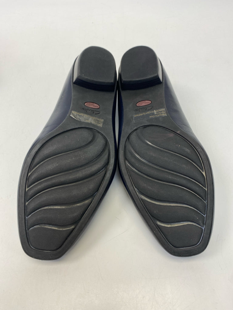 NWOT Clarks  Size 9.5 Navy Flats