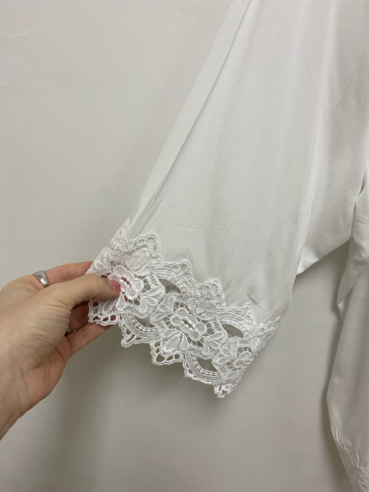 NWT Chelsea &amp; Theodore  SIZE  2X White Pleated Lace Plus Size Top