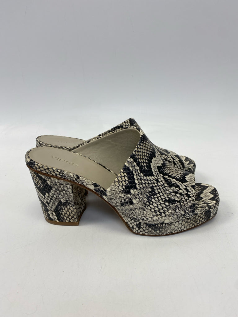 VINCE.  Size 8.5 Cream Black Snakeprint Sandals