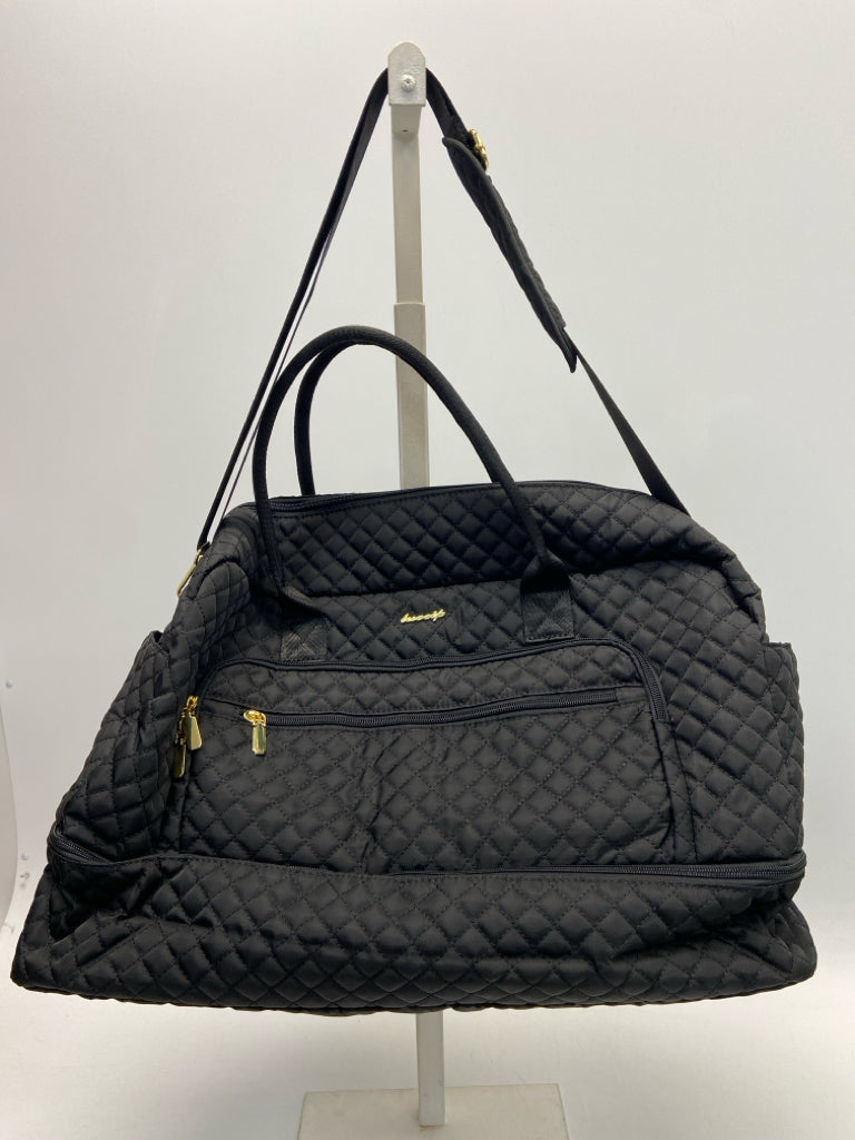 NWT Luocip Black Quilted Duffle Bag