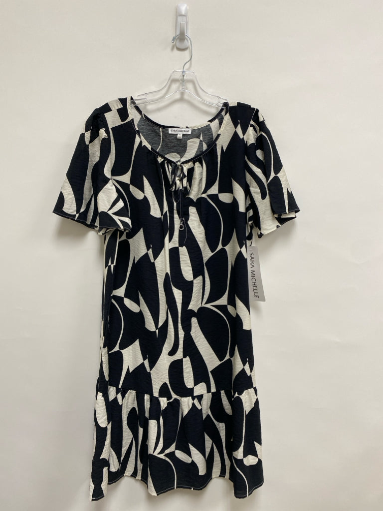 NWT Size XL Black/White Shapes Ladies Dress