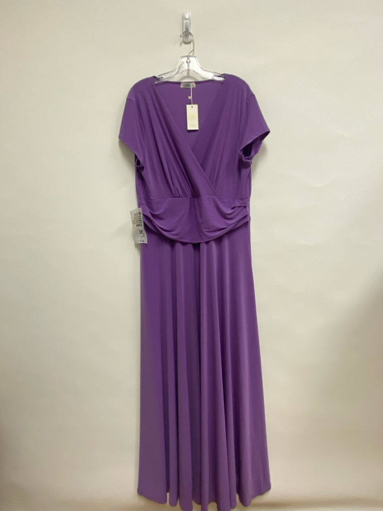 NWT  SIZE  2X Purple Maxi Plus Size Dress