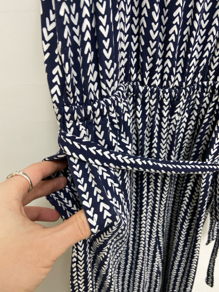 NWT LOFT Size MP Navy White Zig Zag Sleeveless Petite Jumpsuit