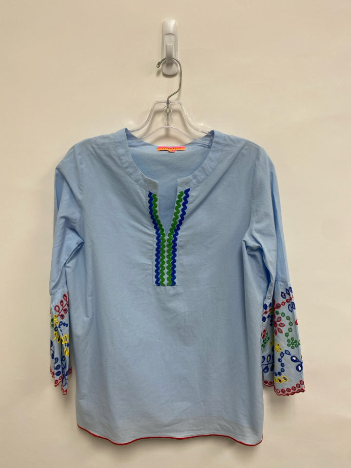 VILAGALLO Size 8 Light Blue Green/Multi Eyelet Ladies Top
