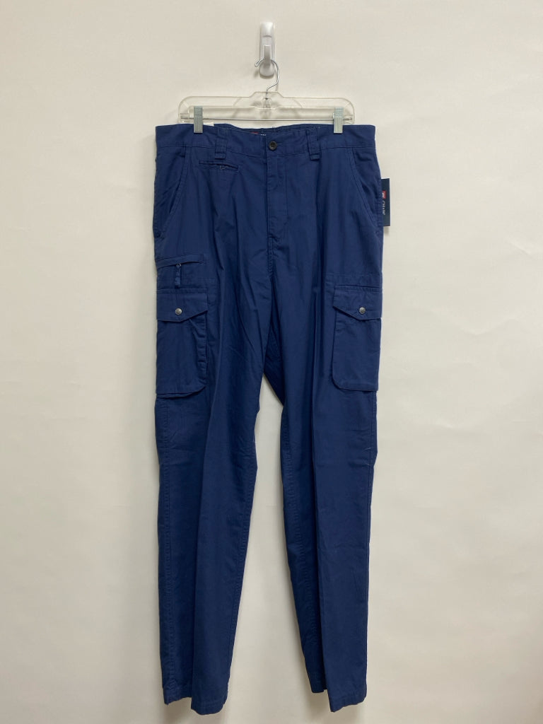 NWT Chaps Size 36 Navy Cargo Men&