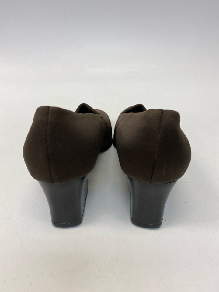 US Shoe Size 8.5 Brown Heels