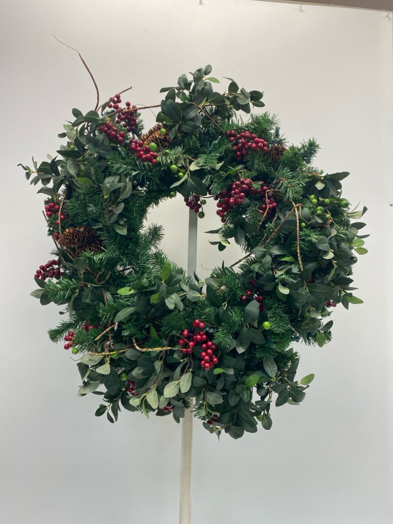 Green Red/Brown Berries Christmas