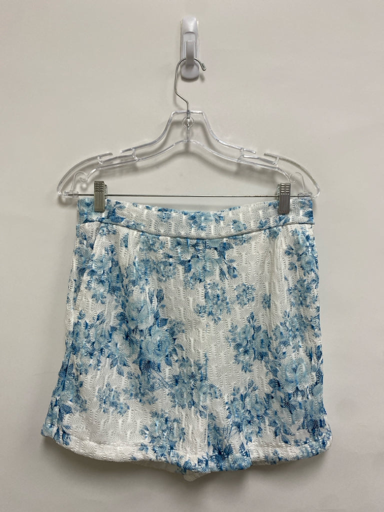 NWT Size M White/Blue Lace Puff Sleeve Ladies 2pc Shorts