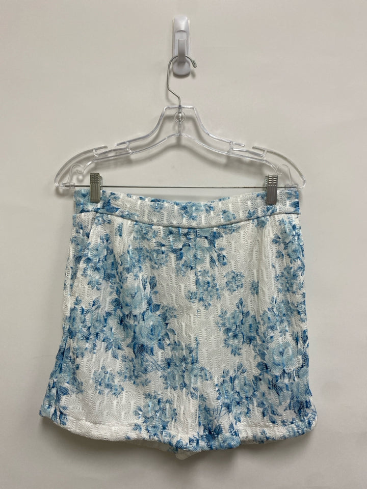 NWT Size M White/Blue Lace Puff Sleeve Ladies 2pc Shorts