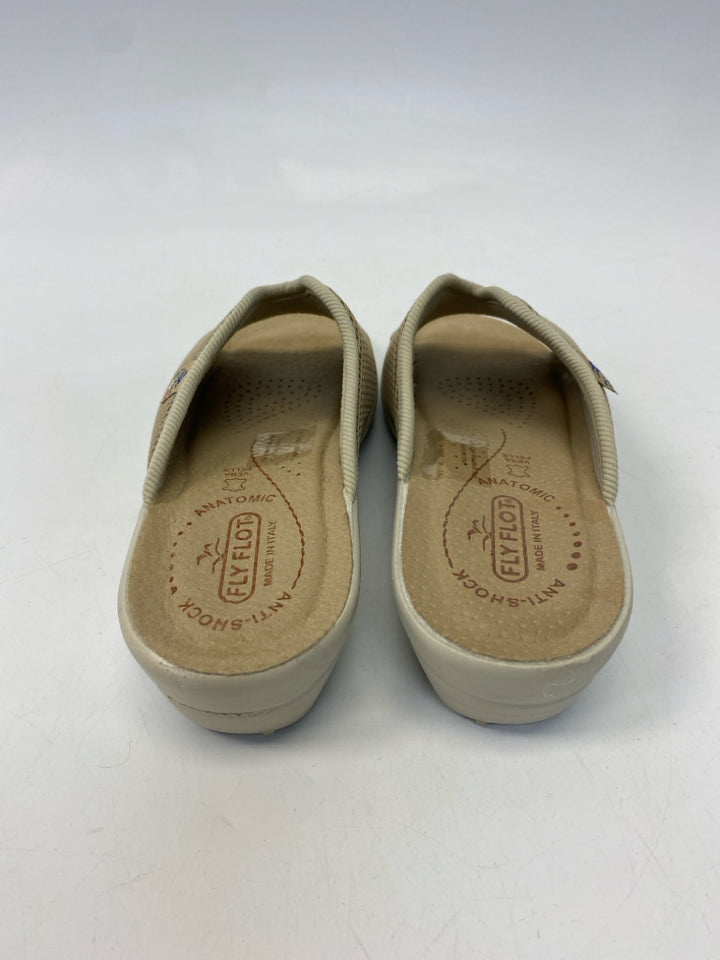 Fly Flot  Size 38 Cream Sandals