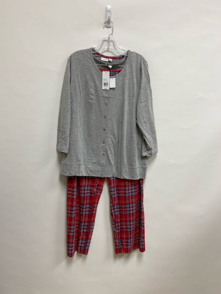 NWT Kim Rogers Size L Gray Red/Blue Plaid Ladies Pajama