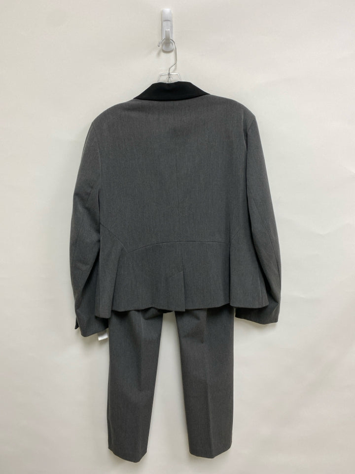 NY&amp;Co  SIZE  18 Dark Gray Wide Leg Plus Size 2pc