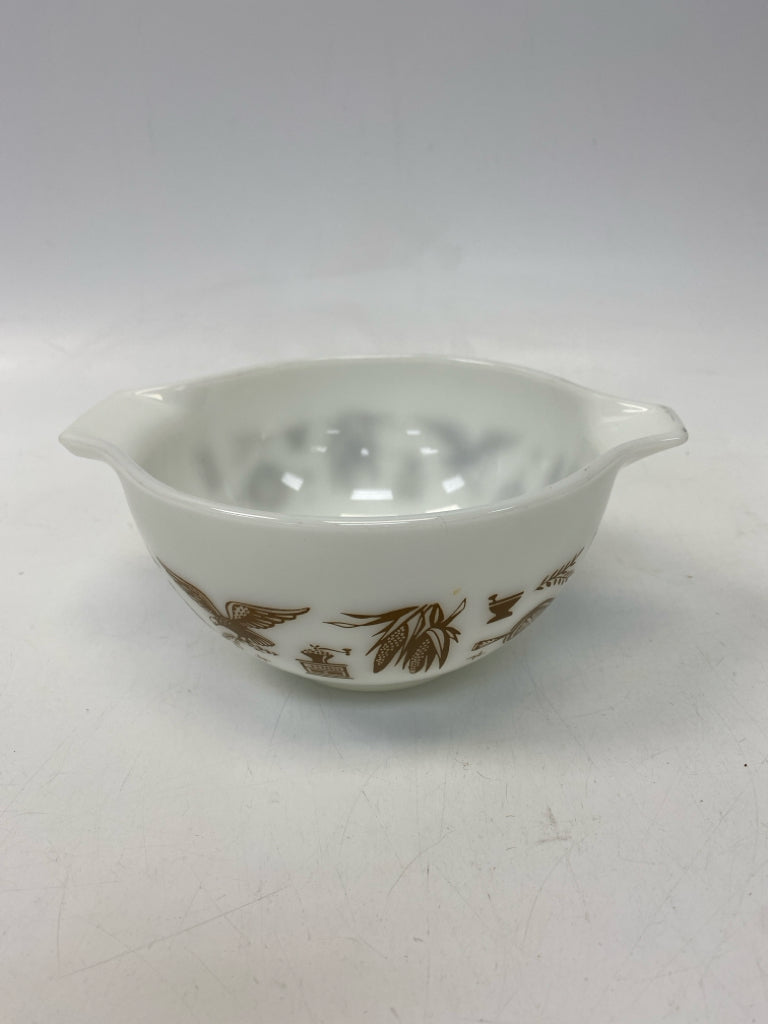 Pyrex White Brown Bowl(s)