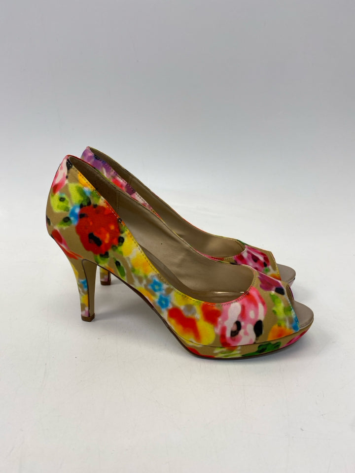 Impo  Size 7.5 Multi-Color Flower(s) Heels