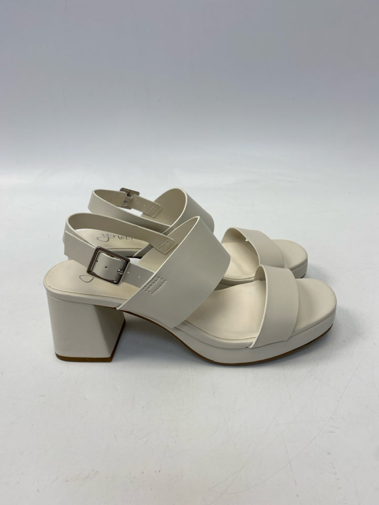NWOT  Size 7.5 Cream Sandals