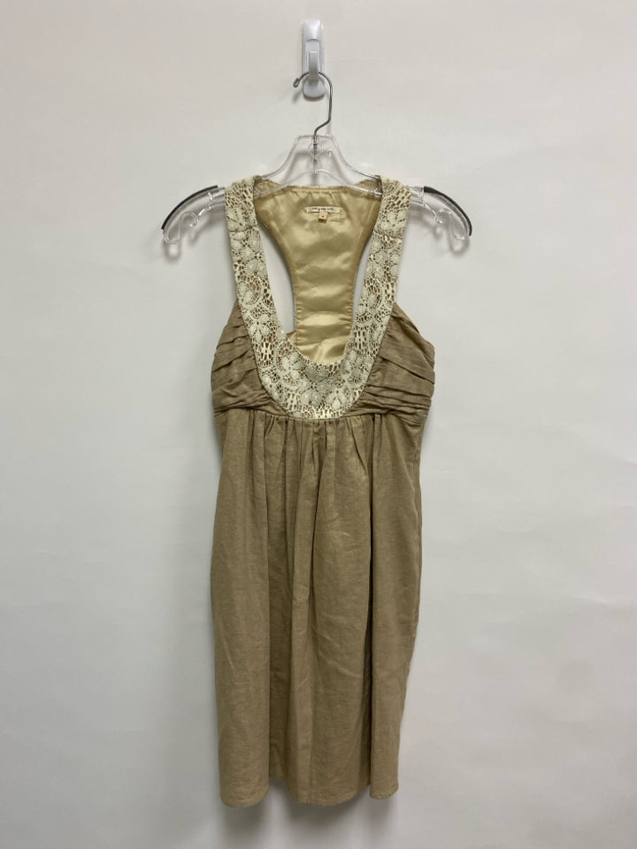 Size 0 Cream Beige Lace Sleeveless Ladies Dress