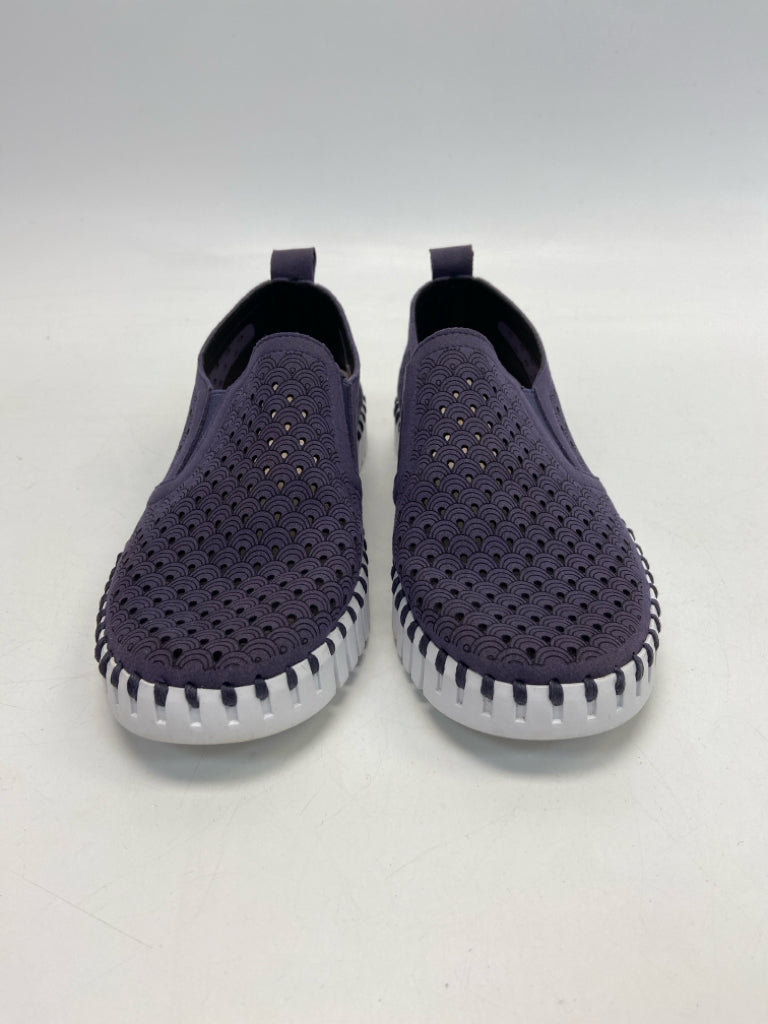 Ilse Jacobsen Hornbaek  Size 37 Navy Perforated Sneakers