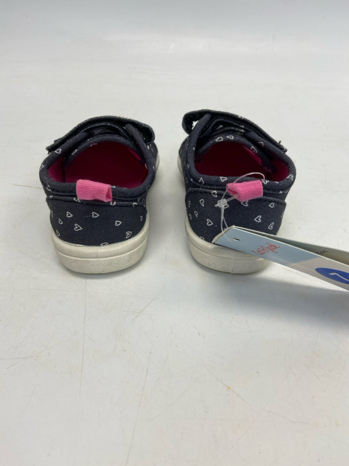 NWT Cat &amp; Jack SIZE 7 Dark Gray White Hearts Girl&