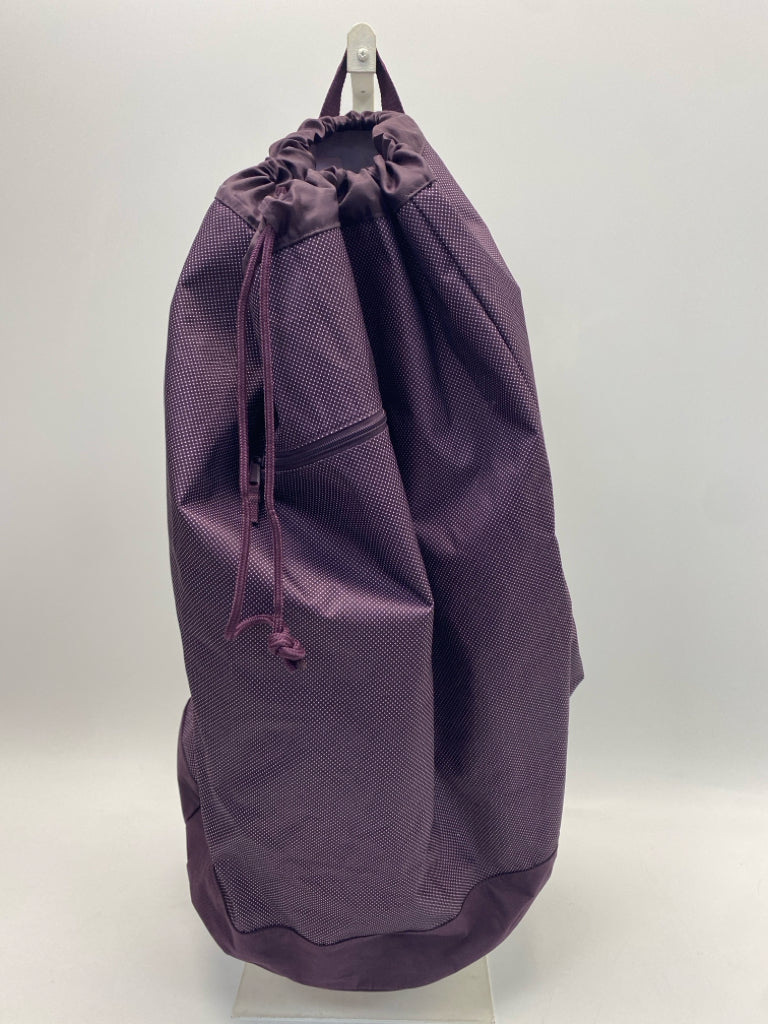 Thirty-One Plum Misc. Laundry