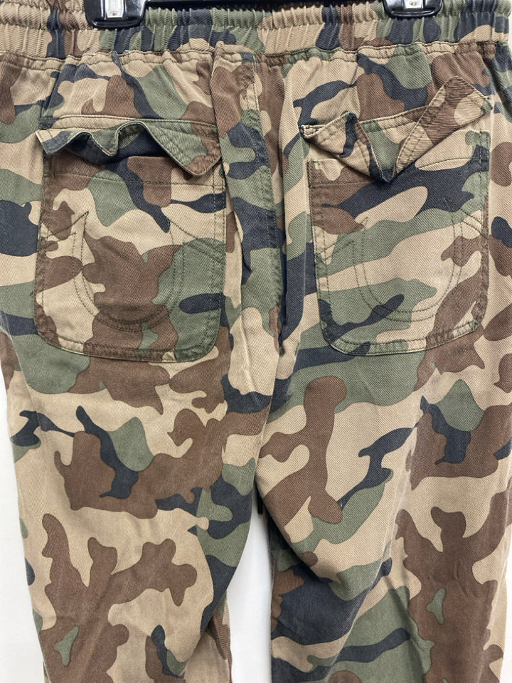 True Religion Size S Green Brown/Black Camouflage Ladies Pants