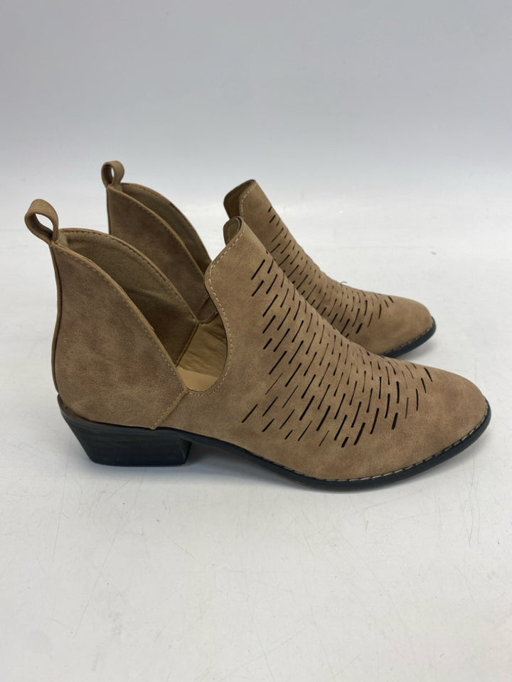US Shoe Size 6.5 Brown Perforated Boots