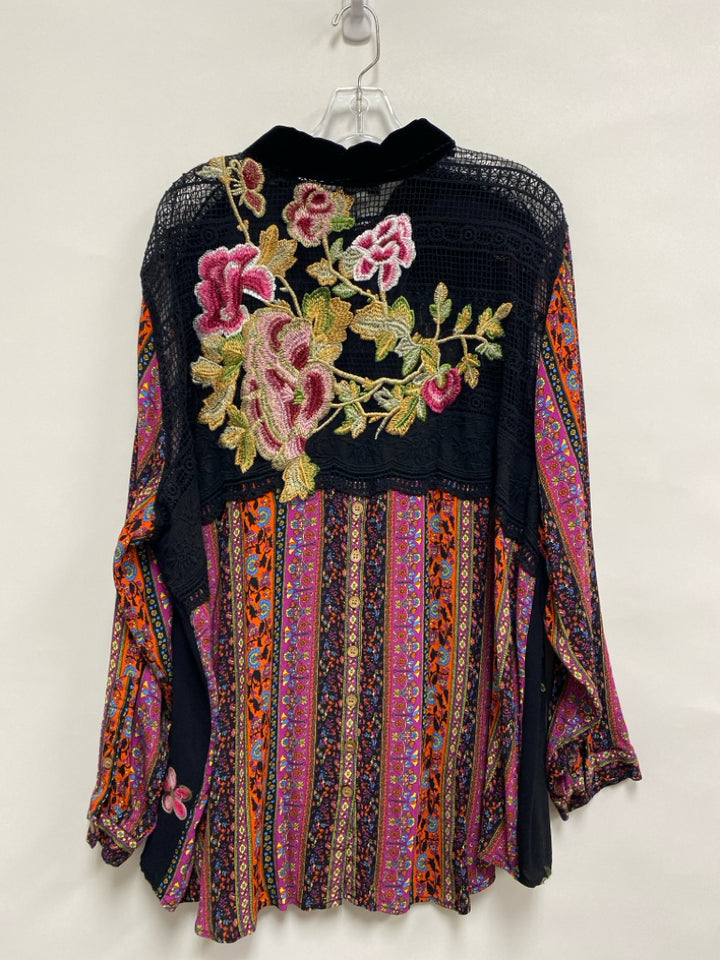 JOHN MARK  SIZE  3X Black Orange/Pink Flowers Plus Size Top