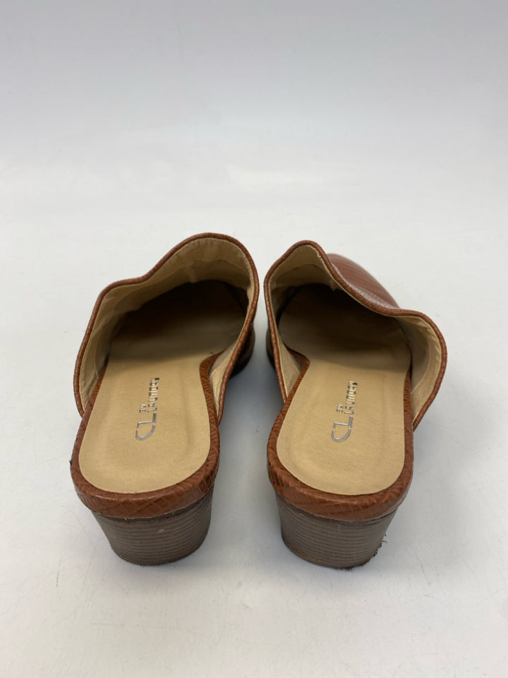 Size 9 Brown Embossed Clogs