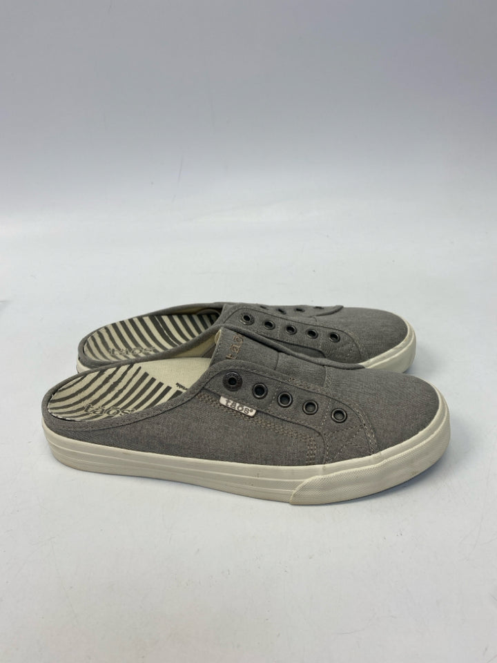 Taos  Size 9.5 Gray Sneakers
