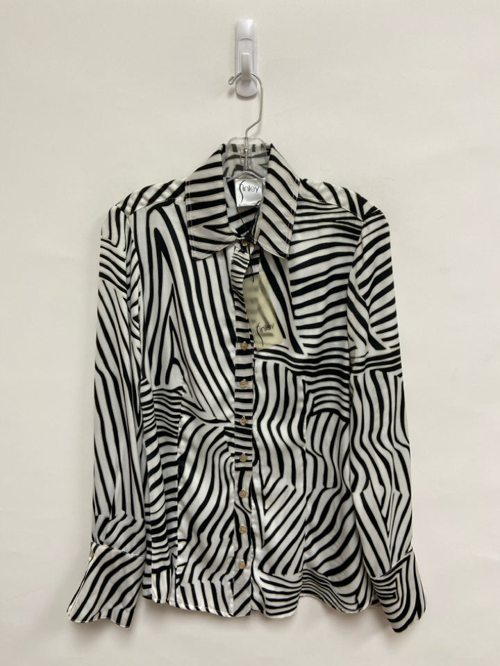 NWT finley Size S White Black/Gray Zebra Print Ladies Top