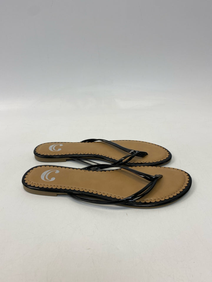 Journee  Size 9 Black Sandals