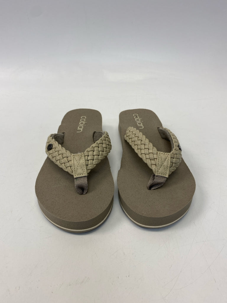 Size 5/6 Cream Brown Sandals
