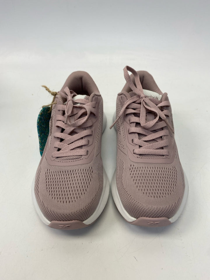 Reebok  Size 6.5 Lavender Lace-up Sneakers