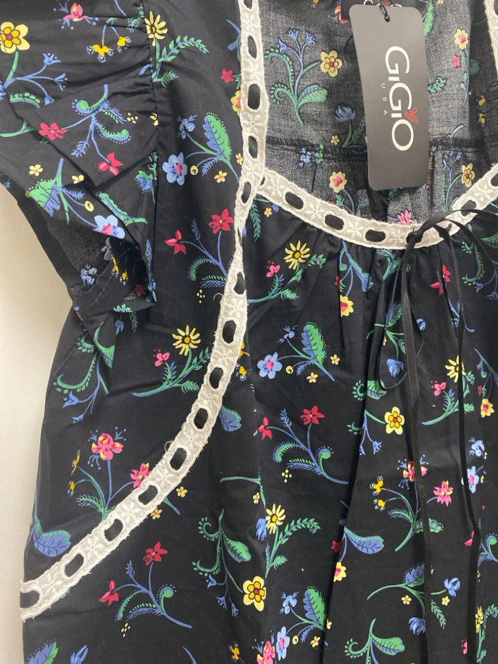 NWT GiGiO Size M Black Multi Color Flowers Ladies Top