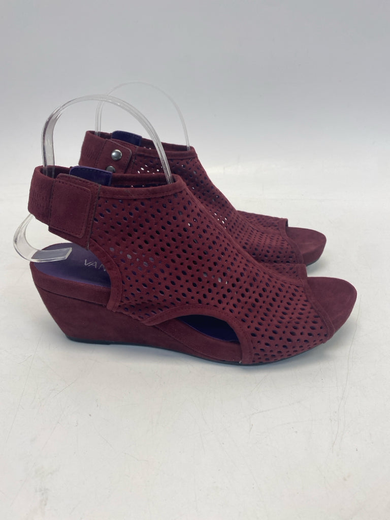 Vaneli US Shoe Size 9 Burgundy Perforated Flats