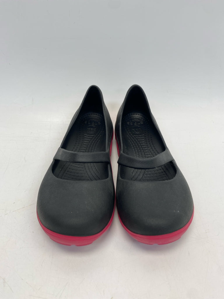 Crocs  Size 8 Black Fuchsia Trimmed Flats