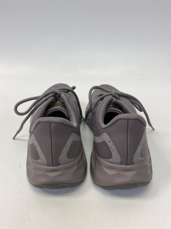 New Balance US Shoe Size 7 Lavender Lace-up Sneakers