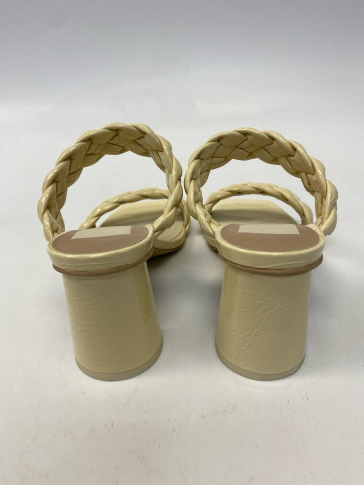 NWOT Dolce Vita  Size 6 Cream Woven Sandals