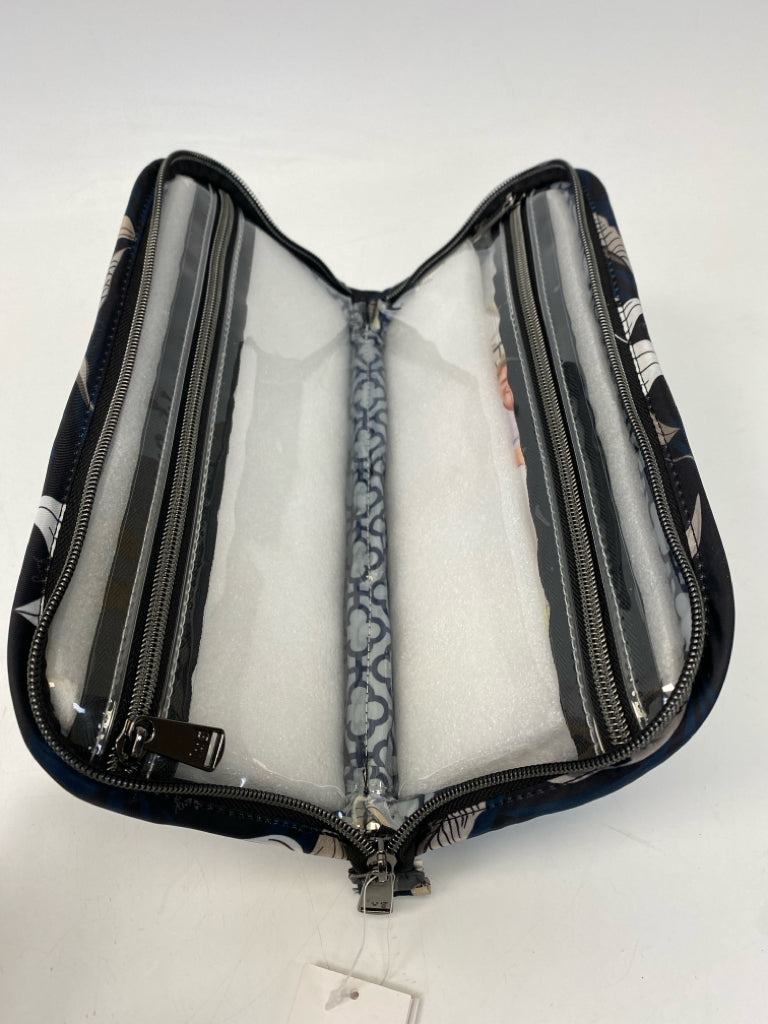 NWT Lug Black Tan/White Flowers Make-up Bag