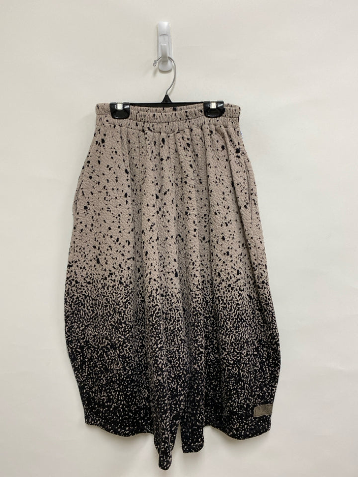 Size S Gray/Black Speckles Cropped Ladies Pants
