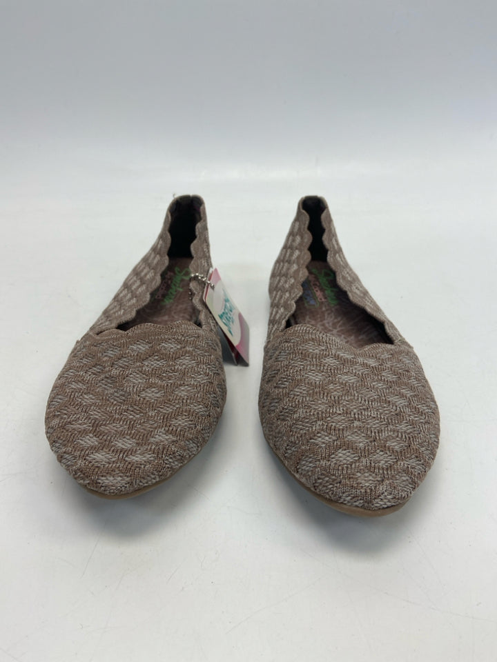 NWT Skechers  Size 8.5 Brown Gray Knit Flats