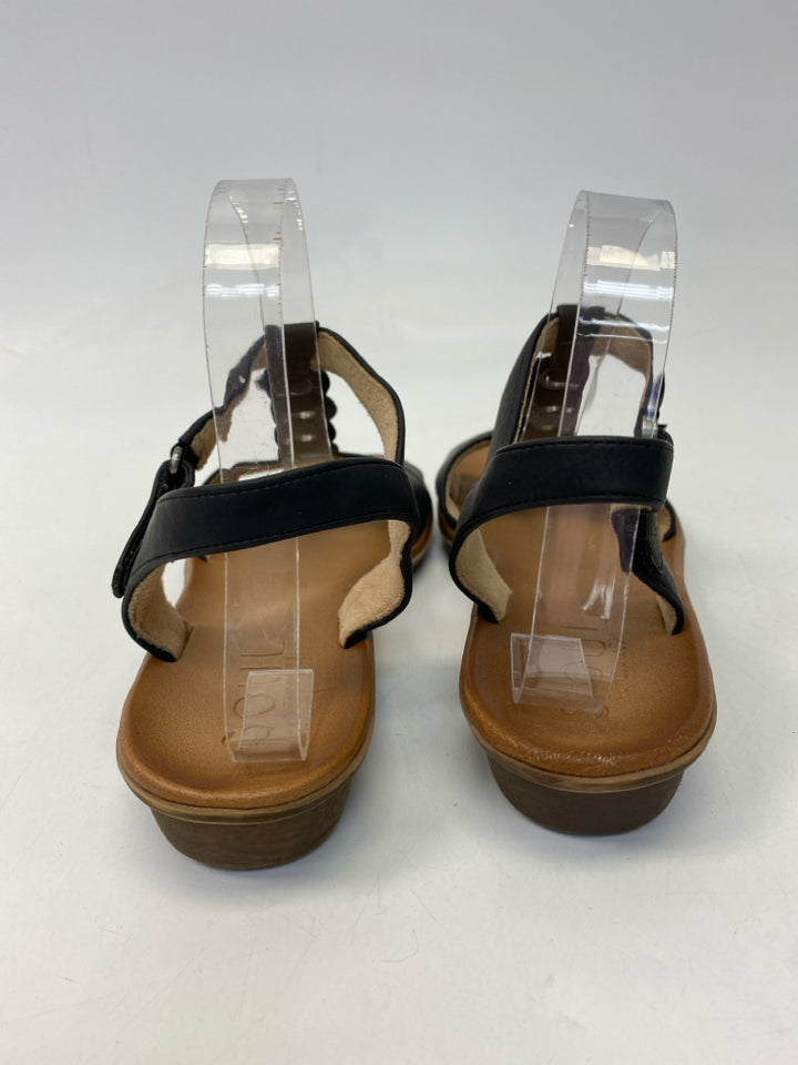 NWOT Naturalizer  Size 7.5 Black Gray Sandals
