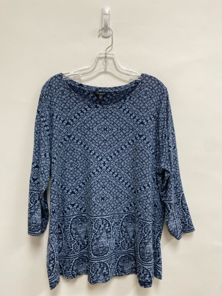 Lucky Brand  SIZE  2X Light Blue Navy Assorted Print Plus Size Top