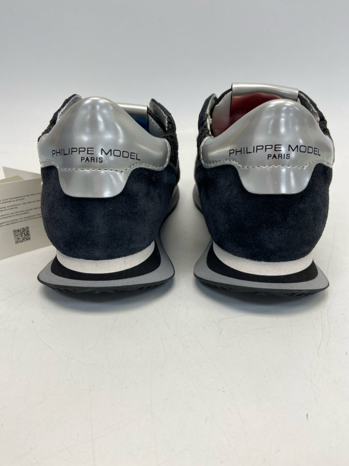 NWT Phillipe Model EU Shoe Size 39 US Shoe Size 8.5 Navy Black Lace-up Sneakers