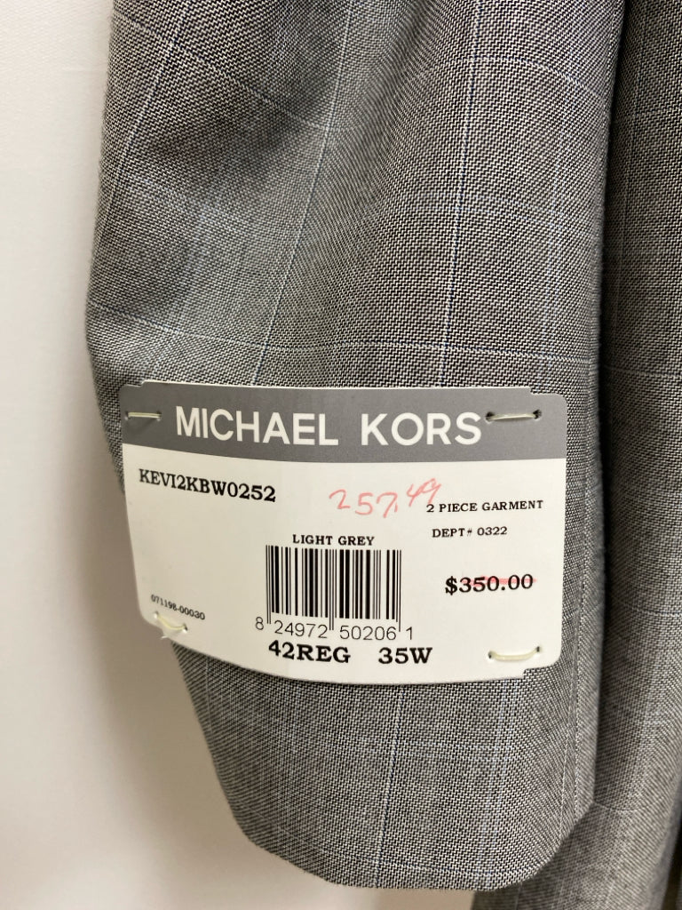 NWT Michael Kors Size 42R Gray Windowpane Men&