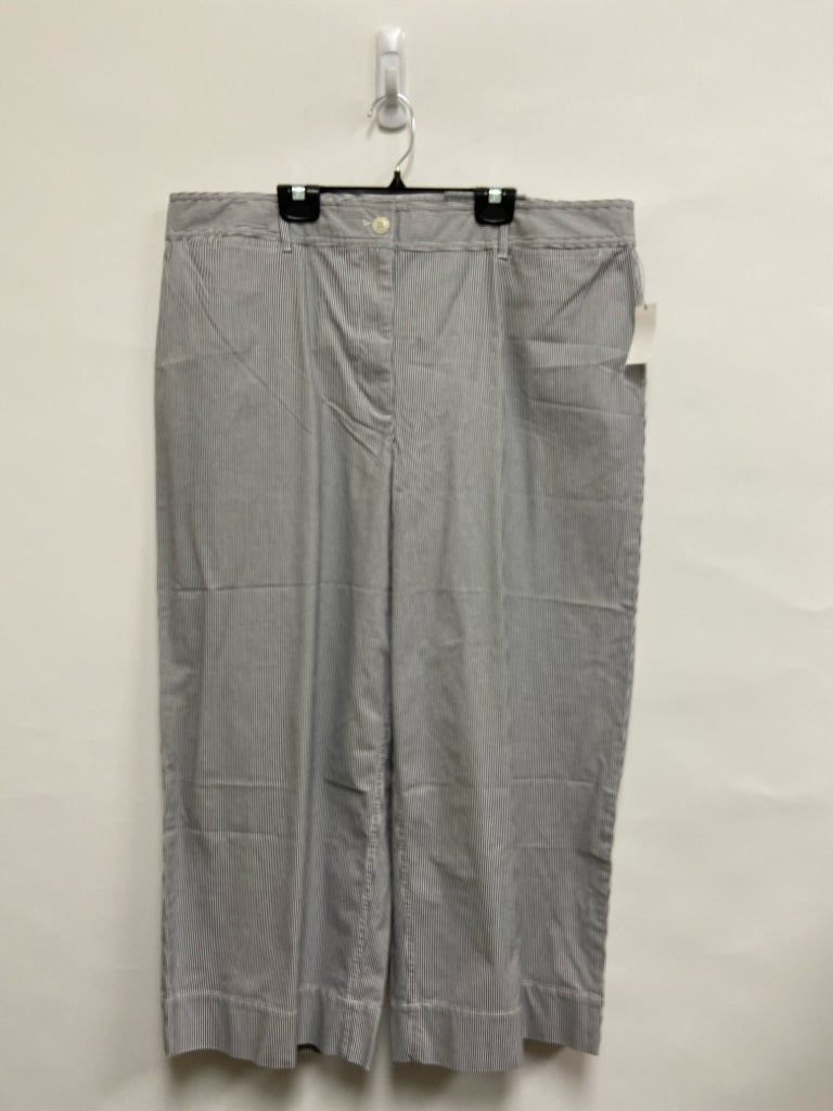 NWT Talbots  SIZE  18 White/Navy Stripes Cropped Plus Size Pants