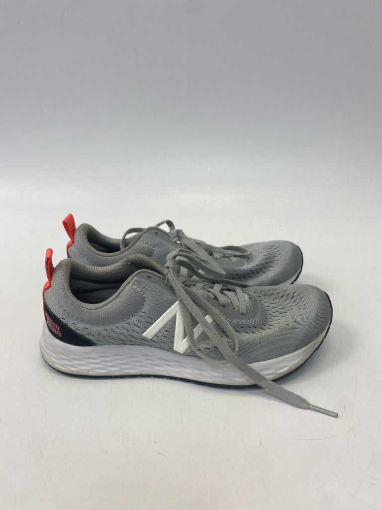 New Balance US Shoe Size 7 Mint Green Lace-up Sneakers