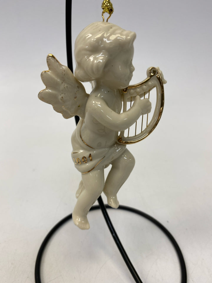 Lenox  Ornament Cherub w/Harp